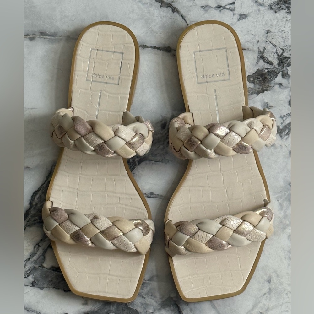 Dolce Vita Cream & Tan Braided Slide Sandals – Size 9